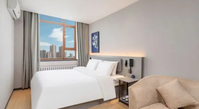 Семейный люкс Deluxe 7 Days Premium· Daqing City Government Wanda Plaza