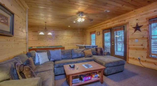 Bent Tree by Escape to Blue Ridge, Book Hotel Hoteller i Necowa Cove med parkering, Parkering