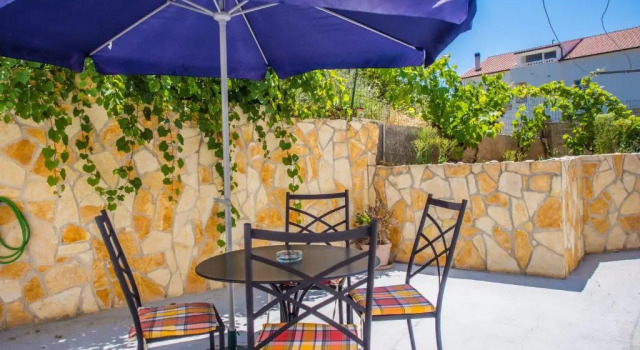 Студия Apartments Viskovic