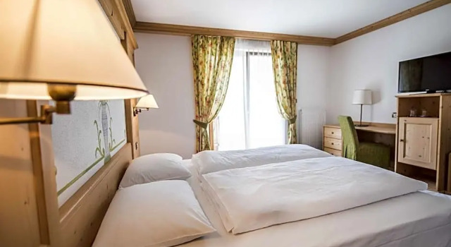 Номер Standard с балконом Hotel Cristallo