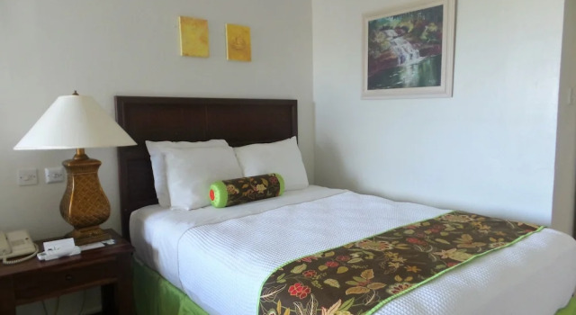 Номер Superior с балконом и с видом на сад Coyaba Beach Resort