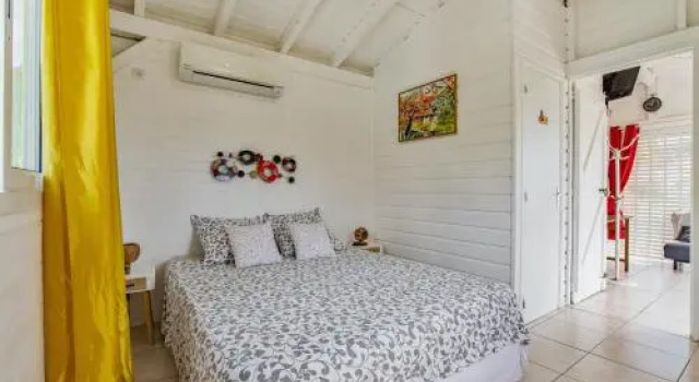 Holiday home Chemin de Carrere, Prenota Appartamento Hotel a Basse-Terre con piscina, Piscina