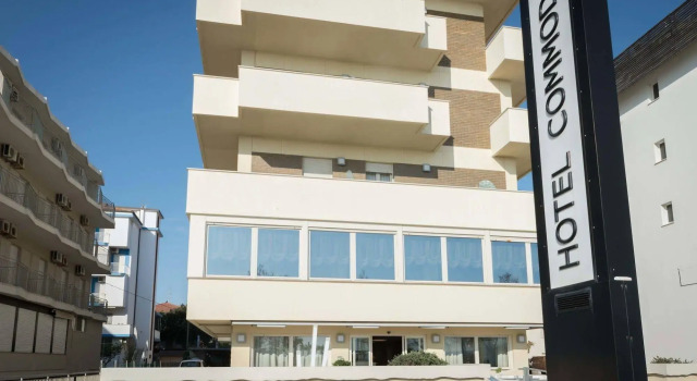 Hotel Commodore