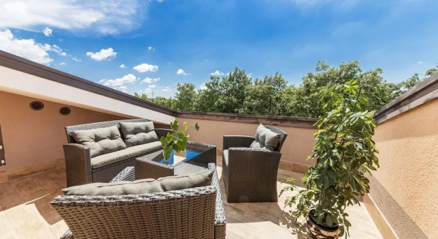 Вилла Luxury Villa Lucia with heated pool