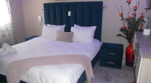Gold Crown international Hotel