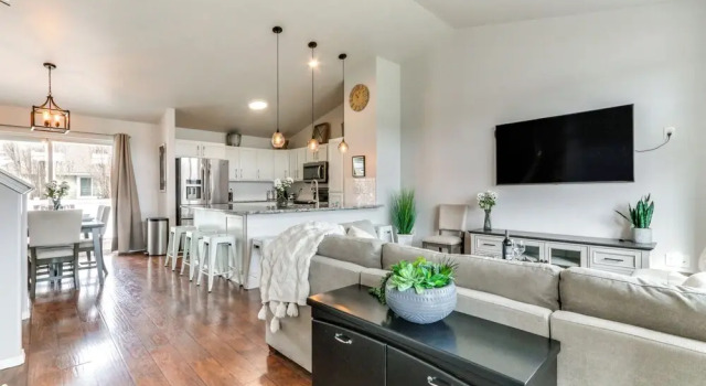 Коттедж Spokane Valley Home w/ Fire Pit - 1 Mi to Trails!