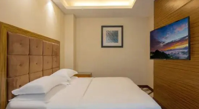 Люкс Business Golden Island Holiday Hotel