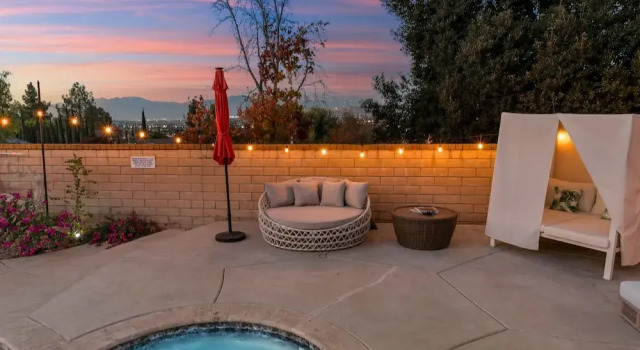 Коттедж Luxury Pool Home w Theater Games Mountain View