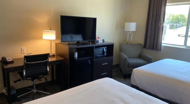 Двухместный номер Standard Cobblestone Inn & Suites - Forest City