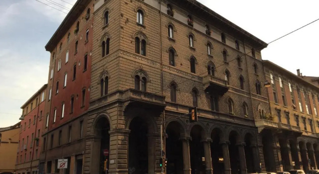 B & B 21 Bologna, Забронировать Отель «постель и завтрак» Отели Болоньи с завтраком, рядом с Церковь Святого Стефана, Завтраки