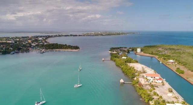 Вилла Island Time Gecko - Private Island Beachfront Villa 1 Min From Village