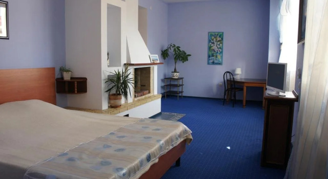 Cottage on Chernomorskaya 145, Забронировать Дом для отпуска Отели Побережья Анапы с парковкой, Парковка
