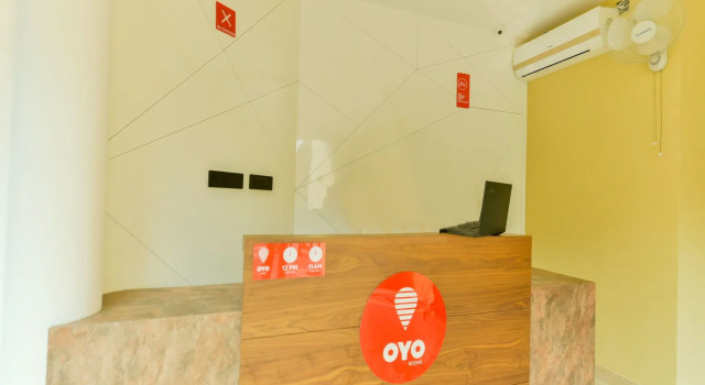 OYO 13221 Calicut Inn