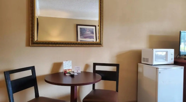 Двухместный номер Standard Colonial House Motel