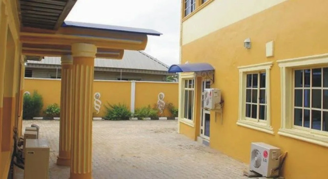 Brilliant Hotel and Suites, Rezerwuj Hotel Hotele w Ikorodu ze śniadaniem, Śniadanie