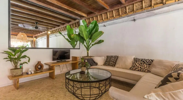 Коттедж Eco Bamboo Bungalow 4