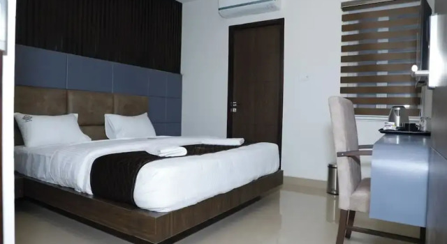 Номер Luxury Senthur Inn Vellore By K Hotels