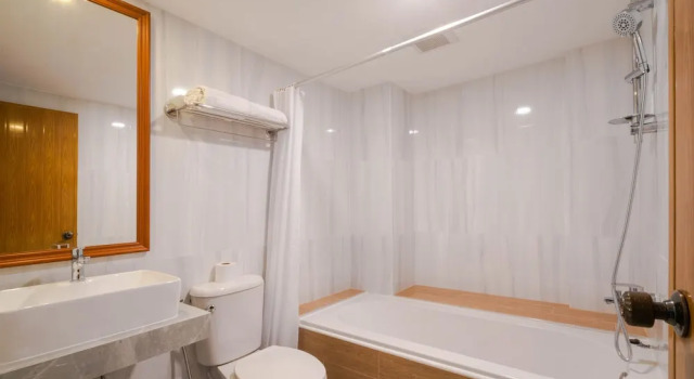 Номер Deluxe Shagwell Mansions Pattaya