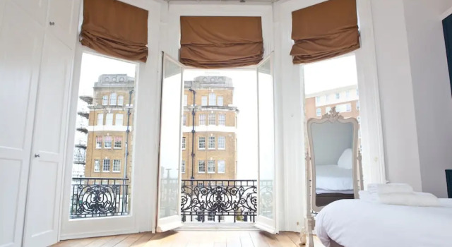 3 Bedroom Seafront Apartment, Забронировать Апартаменты/квартира Апартаменты Исторического графства Суссекса, Апартаменты/квартира
