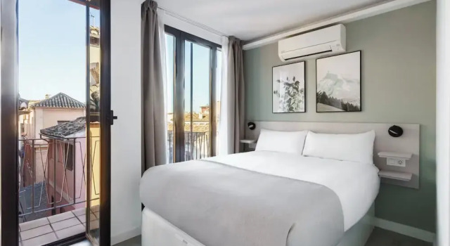 Limehome Granada Calle Lopez Rubio, Забронировать Апарт-отель Гранада Granada Province, рядом с Пасео-дель-Салон