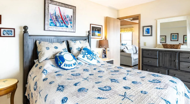 SCR3B - Scrimshaw Penthouse