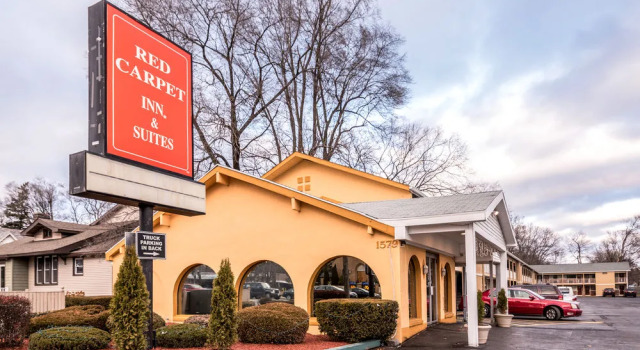 Red Carpet Inn & Suites - Albany Airport, Book Hotel Albany Hudson Valley