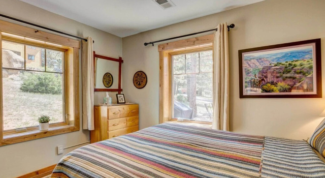 Коттедж Charming Estes Park Cabin w/ 2 Private Patios!