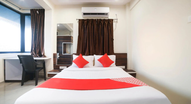 OYO Flagship 46080 Hotel Club Metro