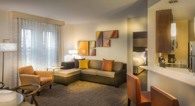 Люкс с 2 комнатами с видом на город Residence Inn by Marriott Charlottesville Downtown