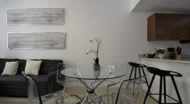 Lovely apt in the heart Midtown