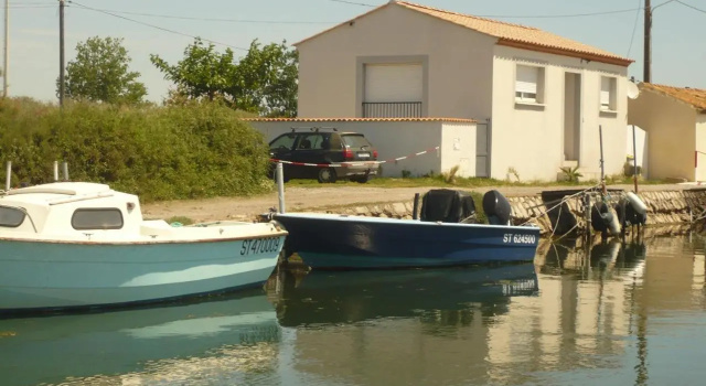 La Petite Maison Au Bord du Canal T2 - 3etoiles -, Забронировать Вилла Фронтиньян Hérault