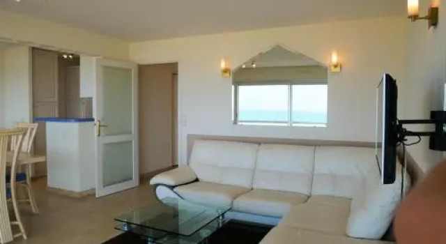 Apartment Quiberon - joli studio/mezzanine refait à neuf face grande plage, Rezerwuj Apartament Quiberon 