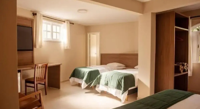 Четырёхместный номер Standard Hotel Vila Verde