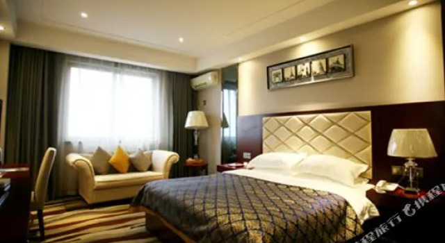Zhongzhou Business Hotel (Nongye Road Nanyang Xincun Subway Station Store), Rezervovat Hotel Liulinzhen Henan