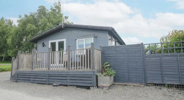 Wayside Lodge, Varaa Lomakoti Mökit kohteessa Merseyside, Mökki