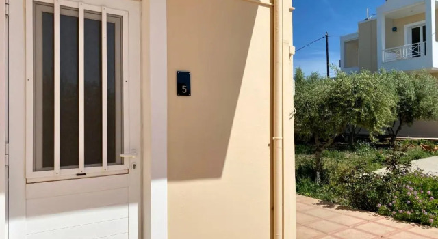 Family Friendly Apartment, in nature, with yard "5", Prenota Appartamento Hotel a Tigaki con parcheggio, Parcheggio