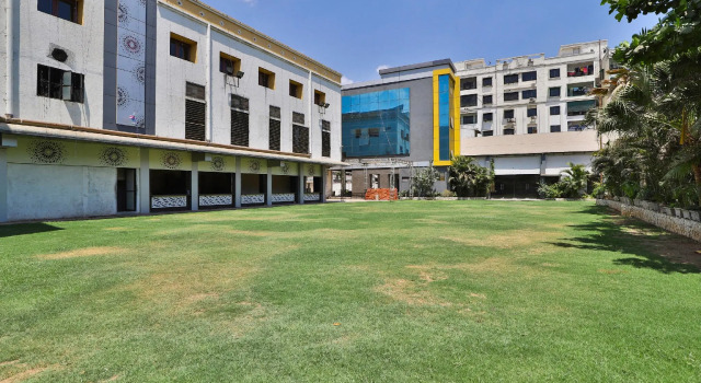 OYO Townhouse 540 Riddhi Siddhi, Rezervovat Hotel Hotely v Gujarat s parkováním, Parkování