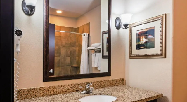 Двухместный номер Deluxe Holiday Inn Express & Suites Brady by IHG