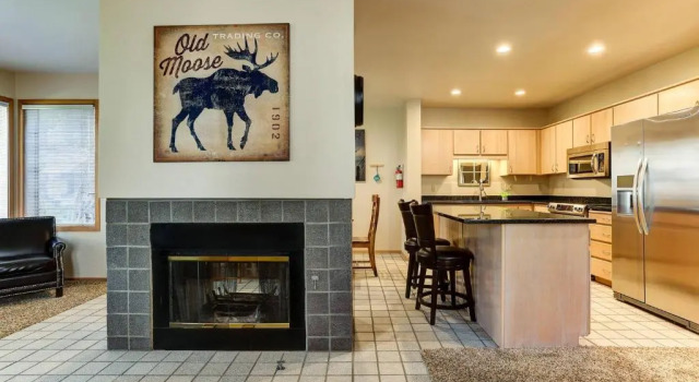 22 Eaglewood Condo