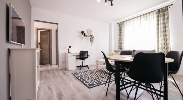 Apartament Xenocrat