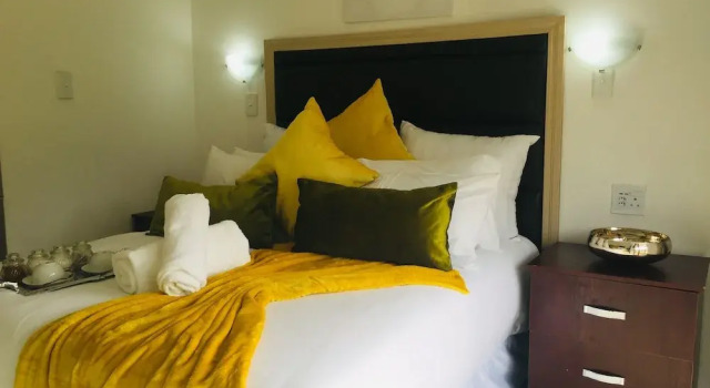 Sinesan Guesthouse, Prenota Hotel Hotel economici a Vereeniging