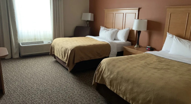 Четырёхместный люкс MainStay Suites Sidney - Medical Center