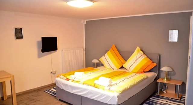 Hotel Am Schloss, Rezervasyon Otel Born Paderborn