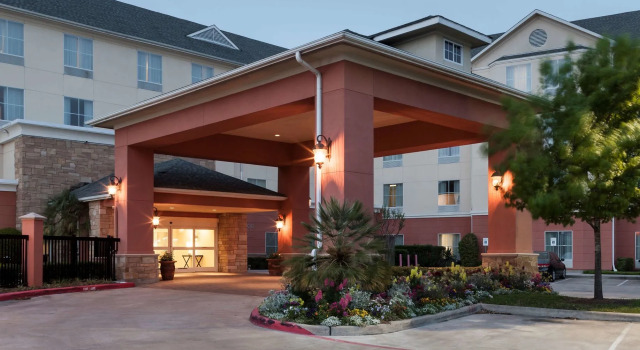 Homewood Suites by Hilton Houston Stafford Sugar Land, Забронировать Отель Отели Шугар-Ленд с парковкой, Парковка