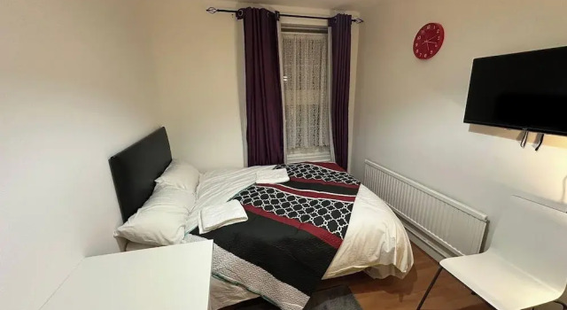 Spacious Flat - Sleeps 6 - Heart of London, Varaa Huoneisto Asunnot kohteessa Merseyside, Huoneisto