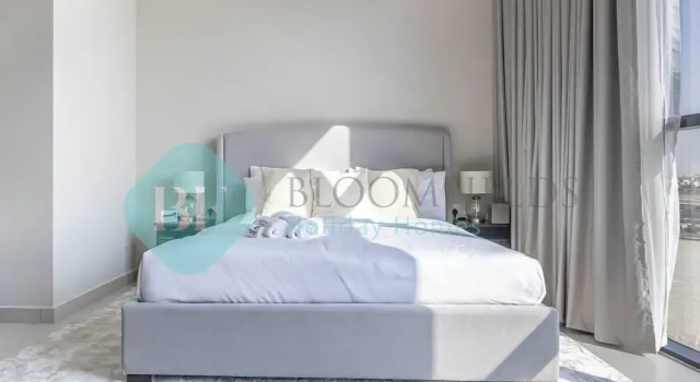 Bloomfields Cozy STU The View Raha