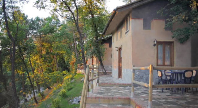 Коттедж с красивым видом из окна Ippotur Medieval Resort