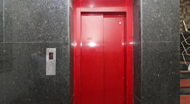 OYO 834 Shree Balaji Hotel, Забронировать Отель Фаридабад штат Харьяна