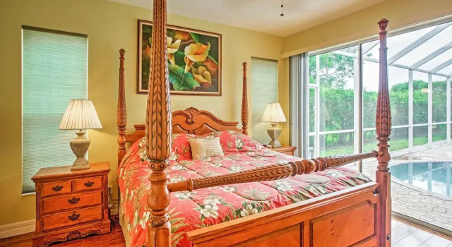 Коттедж Naples Home w/ Pool, Extended Stays Welcome!
