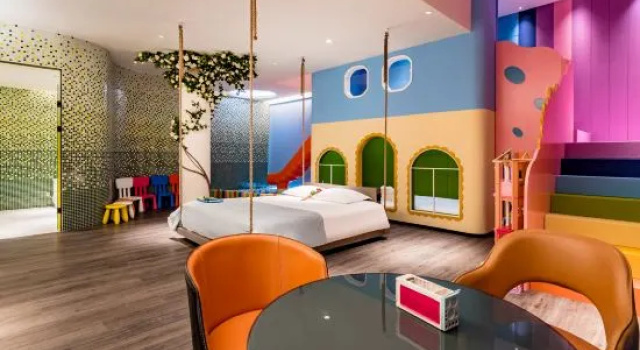Люкс Mercure  Taian  Wanda Plaza